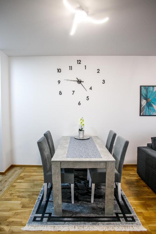 Tik Tak Apartman Subotica Esterno foto