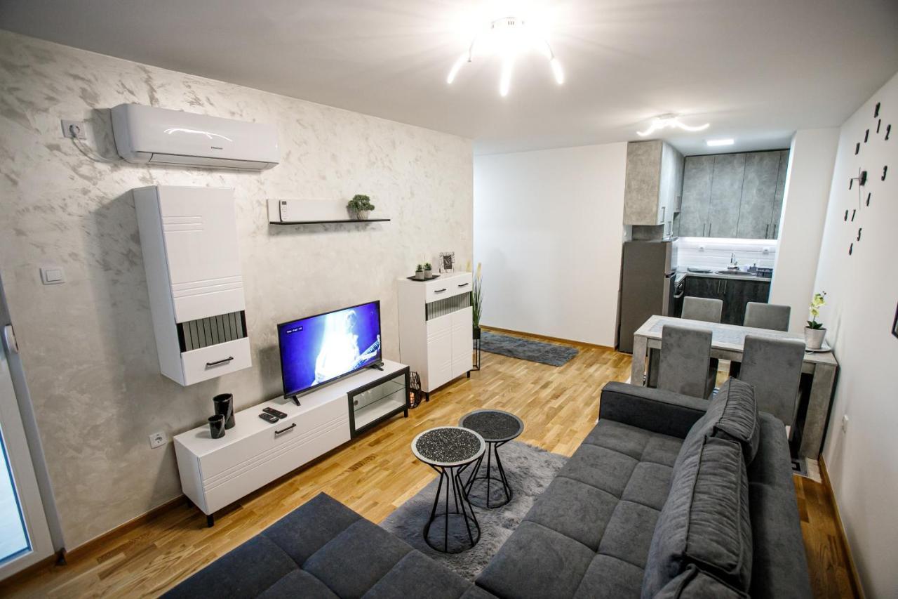 Tik Tak Apartman Subotica Esterno foto
