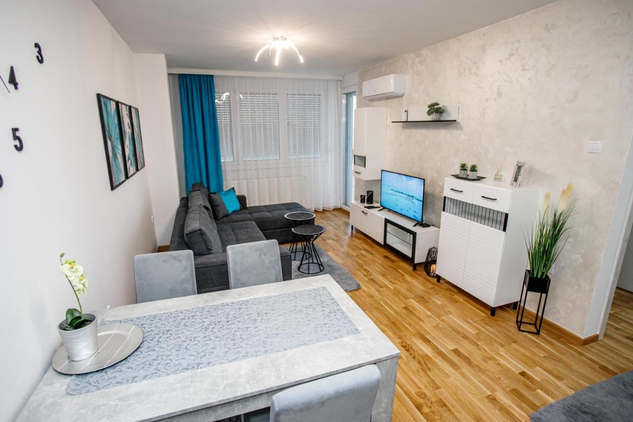 Tik Tak Apartman Subotica Esterno foto
