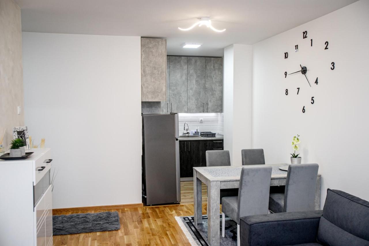 Tik Tak Apartman Subotica Esterno foto