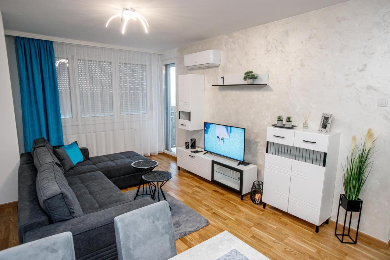 Tik Tak Apartman Subotica Esterno foto